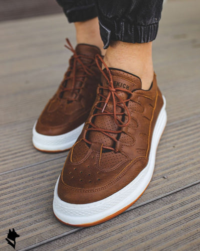 Light Casual Sneakers