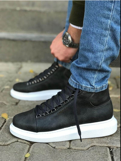 Rugged Classic Sneakers